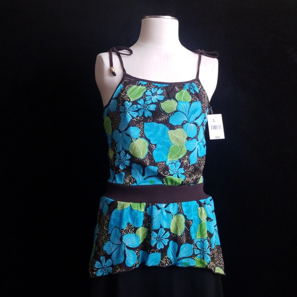 NWT L ( junior) My Michelle Tank